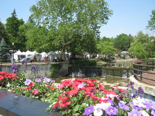 Enjoy Art by the Falls in Downtown Chagrin Falls | CoolCleveland