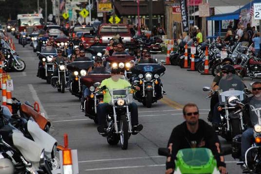 Motorcycles Roar into Geneva-on-the-Lake for Thunder on the Strip ...