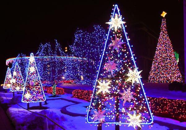 GE’S Nela Park Lights Up for the Holidays for the 96th Year | CoolCleveland