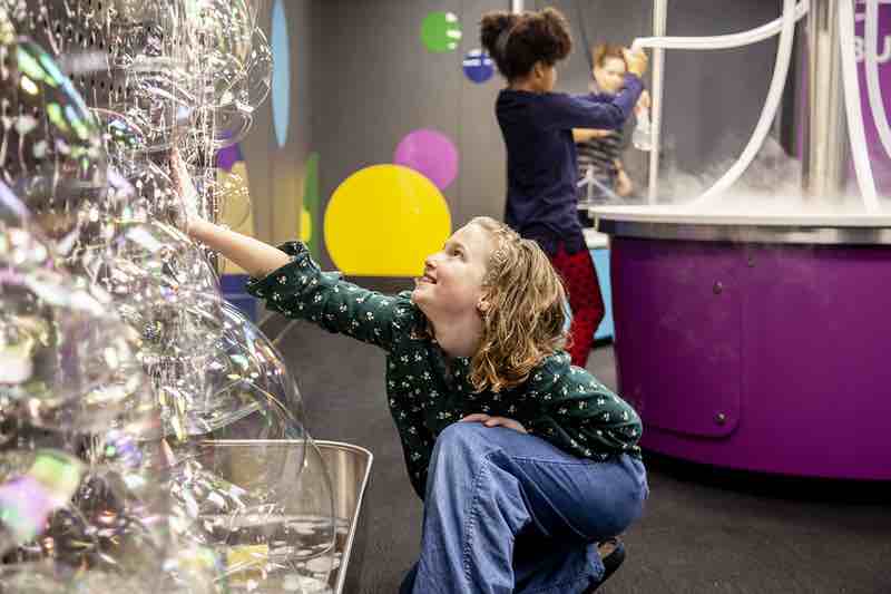 At Home Activity: Tabletop Bubbleologist — Chicago Children's Museum
