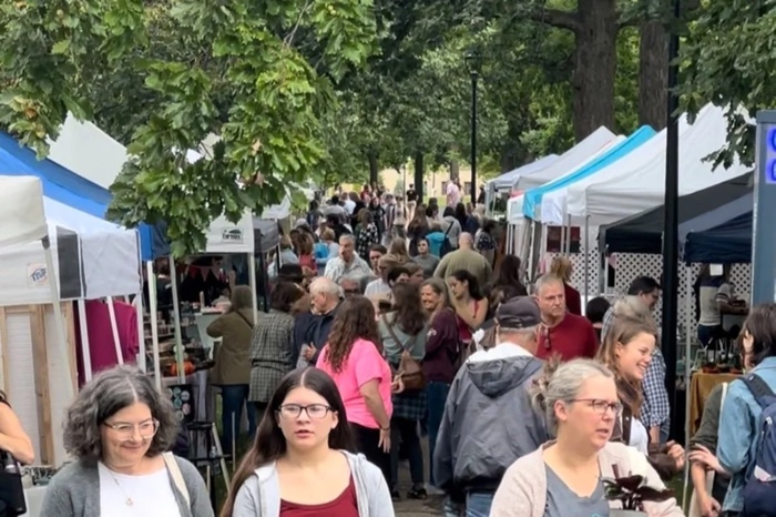 FAVA Art Fair in the Square in Oberlin Features Artists of All Ages