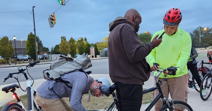 Bike Cleveland Holds Its Bike Light Giveaways As Days Get Shorter