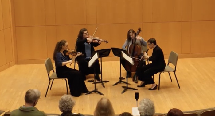 Les Délices' "Bohemian Rhapsody" Offers Bohemian Folk Tunes, Music by Czech Composers—and Mozart