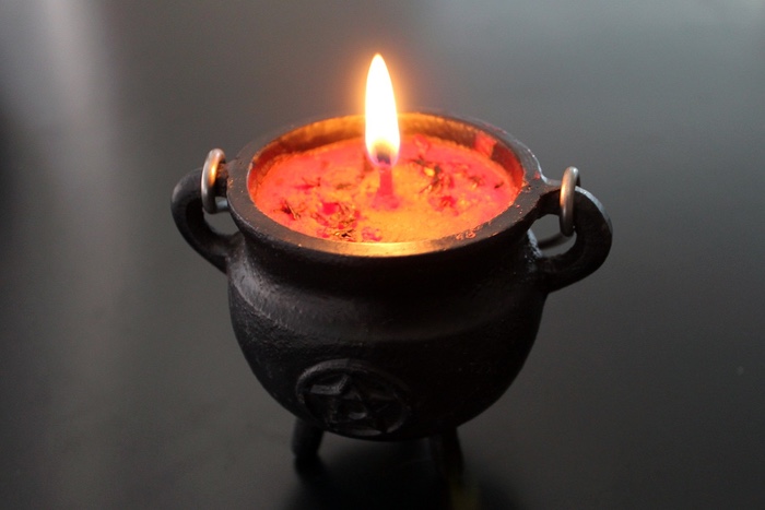 Local Author Donna Shimko Pays Tribute to Salem Witch Trial Victims
