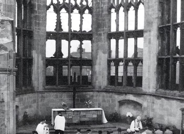 The Cleveland Orchestra Assembles Vocal Firepower for Britten's "War Requiem"