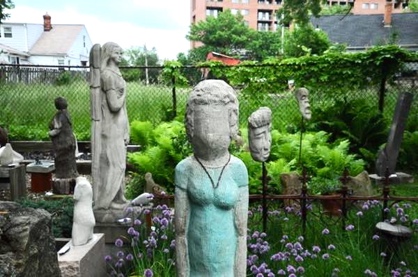 Sculptor Fred Gearhart Hosts His Annual Open House and Sale