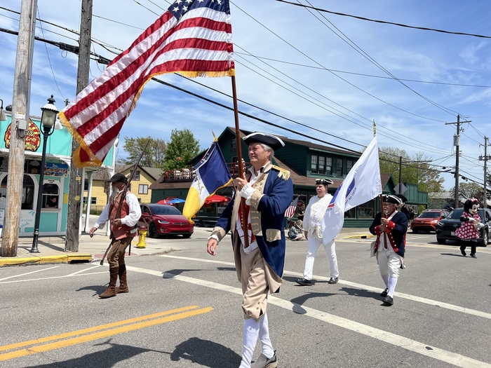 Geneva-on-the-Lake Season Opens with Mother's Day Parade