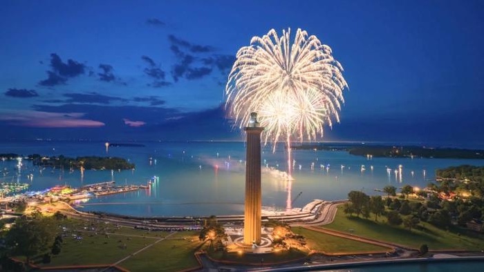 Cleveland Resort Areas Geneva-on-the-Lake and Put-in-Bay Host Fireworks on the 4th