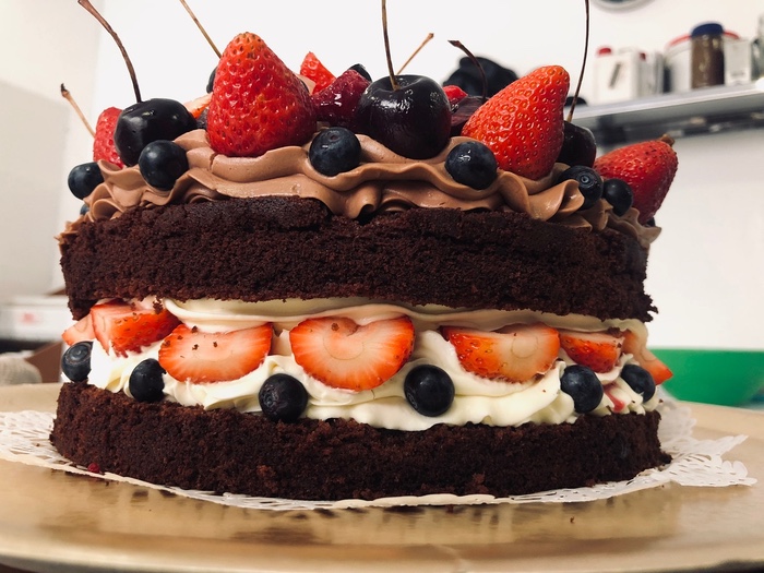 Great Grog Bakeoff Features Amateur Chefs Using Seasonal Local Fruits