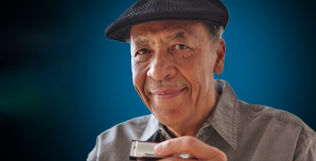 90-Year-Old Local Bluesman Leads Jam at The SixtySix